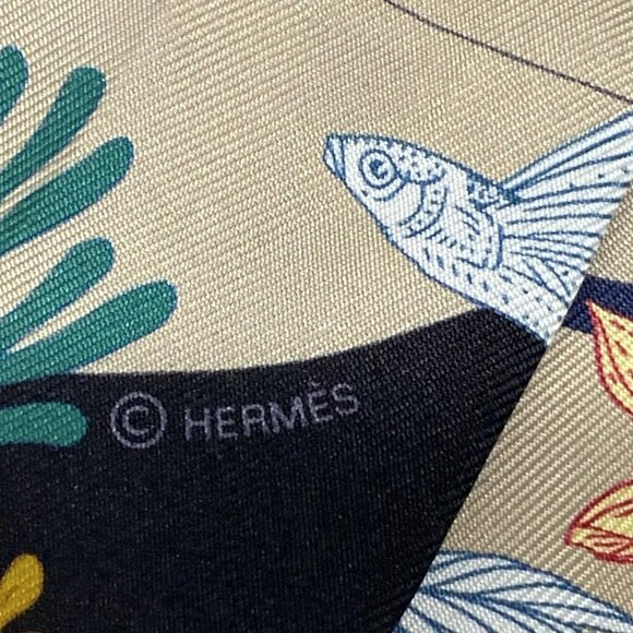 Auth HERMES Twilly - Black Cream Brown Multi Silk Scarf - Picture 5 of 5